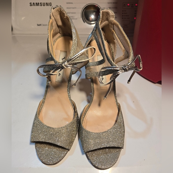 Nina's Dress Pump Women's Size 7 M Glitter Dress Heels Silver Caleya Tie Front - Picture 10 of 12